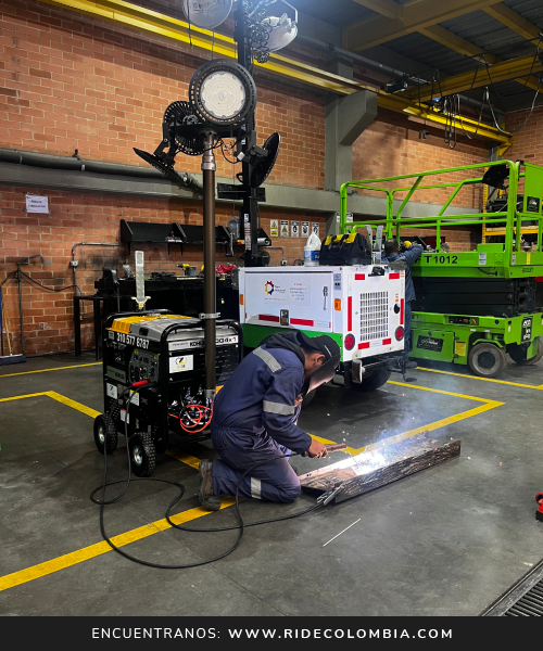 Torres de Iluminación Venta y Distribución en Colombia | Generador Electrico, Diesel. Solar